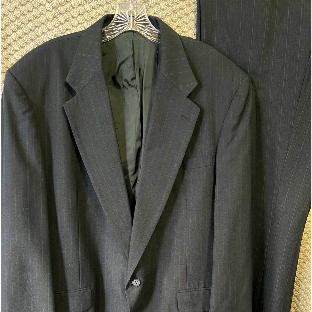Mens navy blue towncraft suit. ( please read sizes in description)